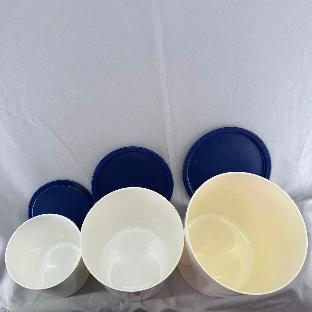 Tupperware 3 Piece Canister Set White with Navy Blue Lids Round Nesting USA Made